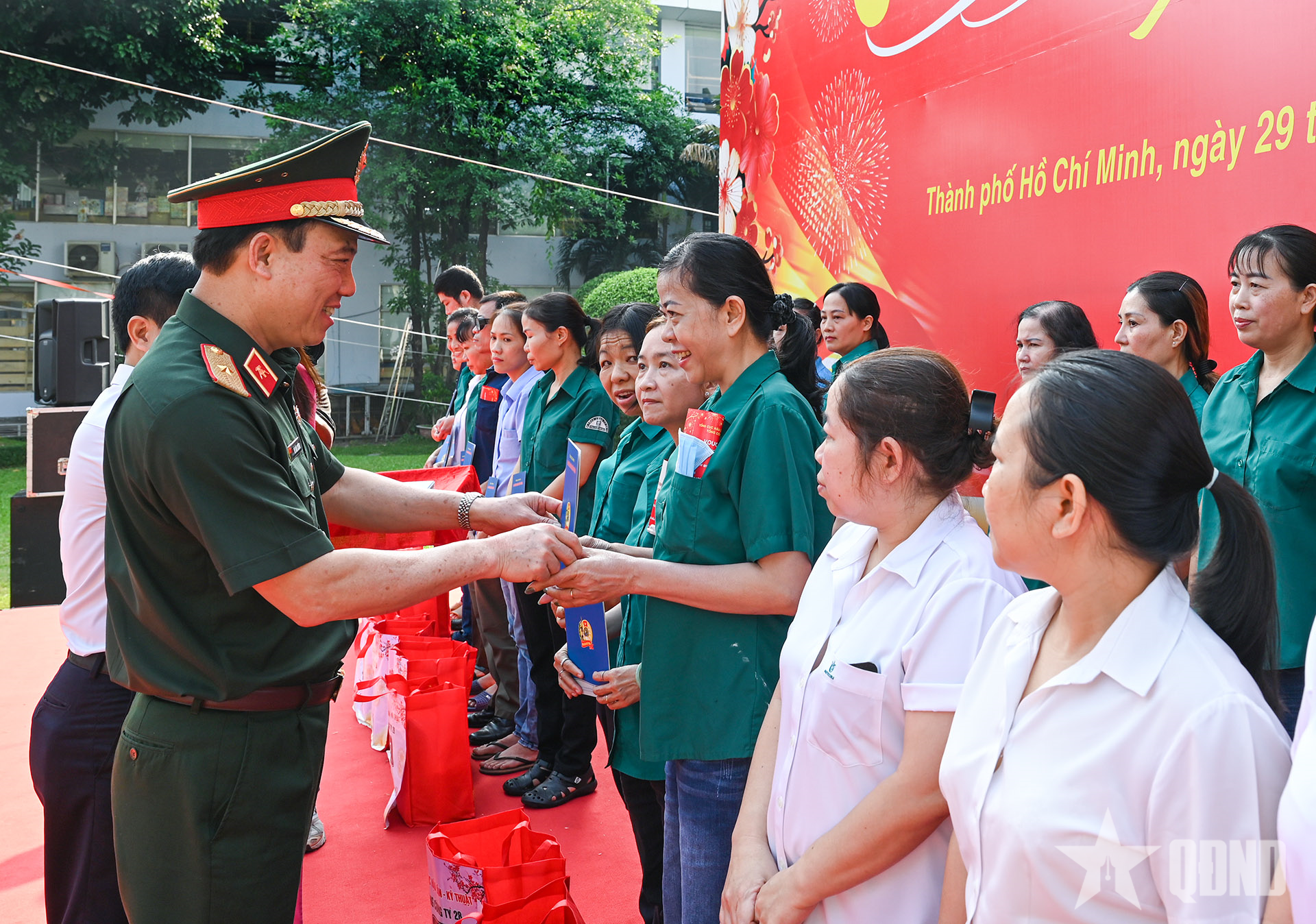Nhiều hoạt động thiết thực trong chương trình “Tết sum vầy - Xuân ơn Đảng”